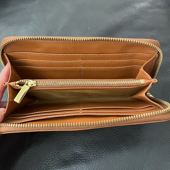 Tory Burch Brown Leather Zip-Around Wallet - Picture 4 of 16
